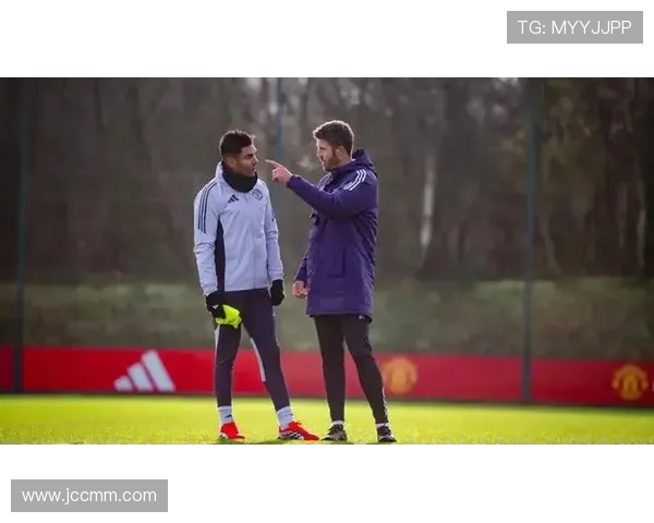 梅努英超首发回暖拥抱卡里克