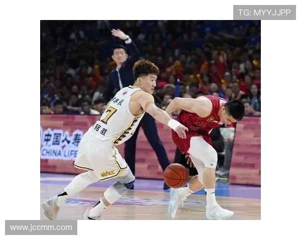 广厦大胜拒绝逆转登顶联盟第一