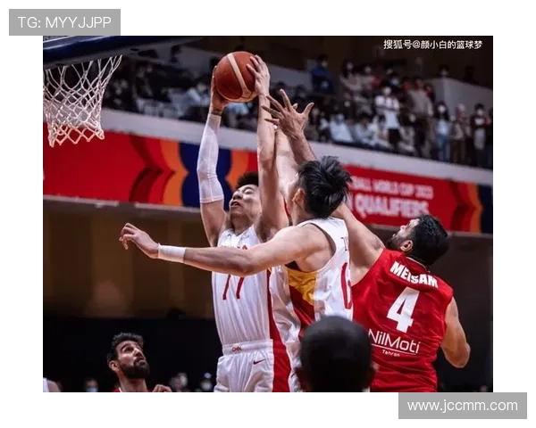 男篮半场溃败警钟长鸣敲响未来